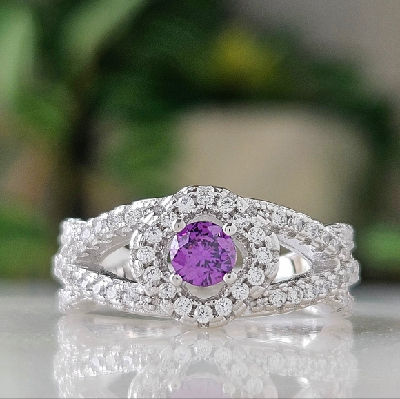 Charmed Aroma Purple Amethyst Ring, size 5, 925 Sterling Silver - Picture 3 of 4